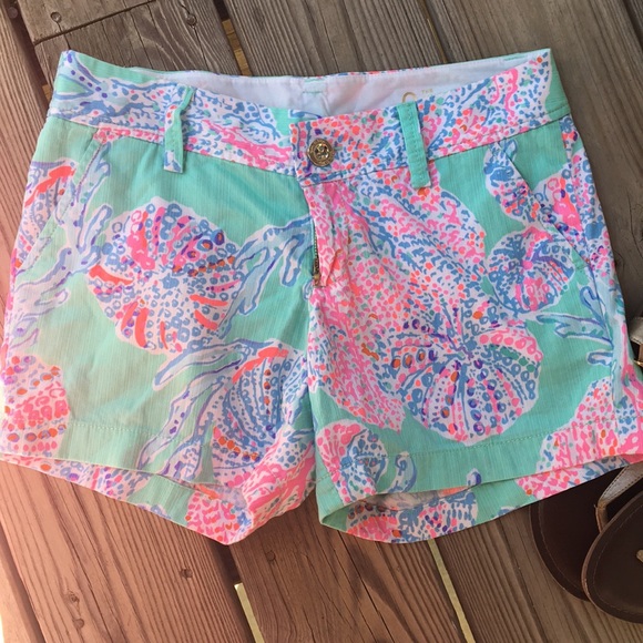 Lilly Pulitzer Callahan short size 0 - Picture 3 of 5